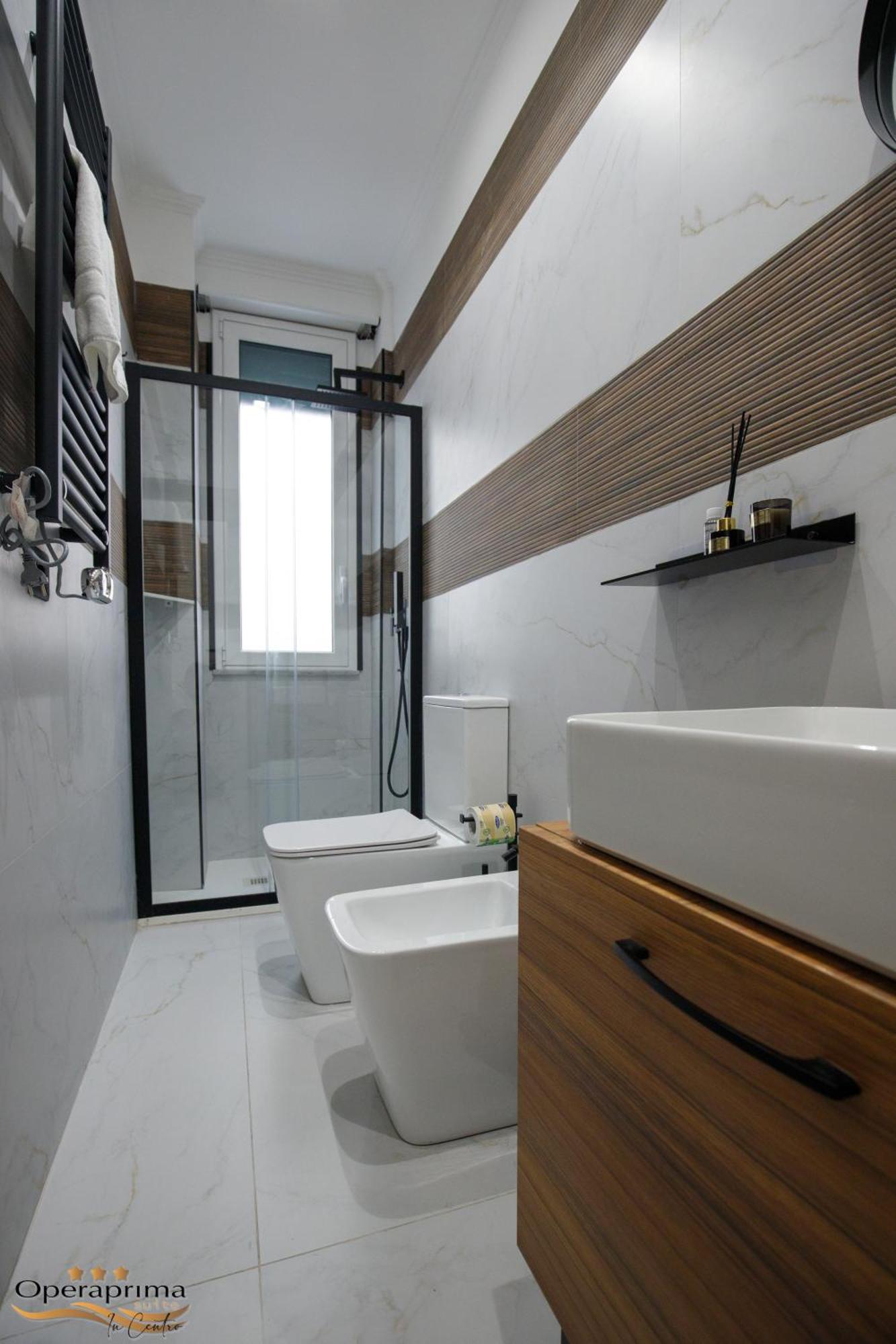 Operaprimasuite In Centro Guest house